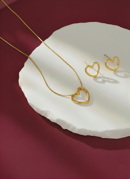 Twist Heart Pendant Necklace Set