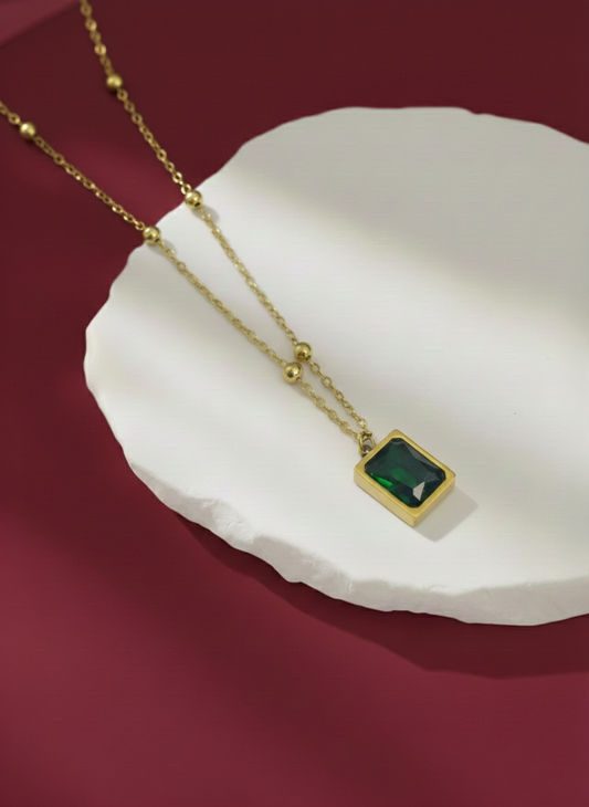Green Glow Necklace