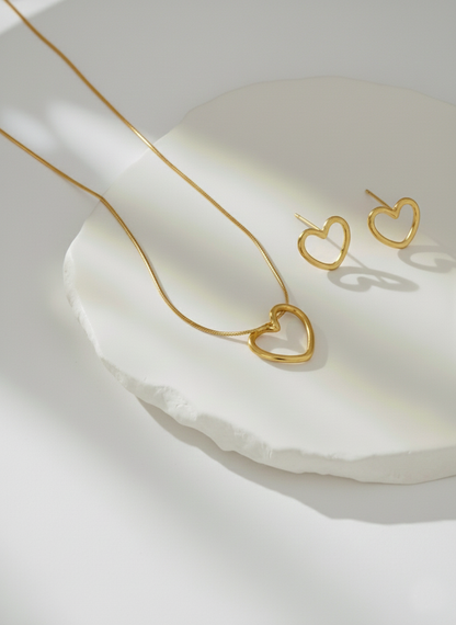 Twist Heart Pendant Necklace Set